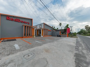 RedDoorz Plus @ Orange Diponogoro Palangkaraya