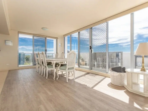 The Crest Penthouse 902