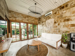 Nyaman Villas by EVDEkimi - Romantic escape among rice fields with Pool, Terrace