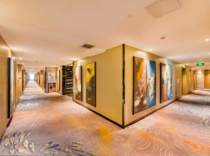 La Perle International Hotel - Free shuttle between hotel and Exhibition Center during Canton Fair & Exhibitor registration Counter