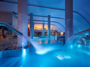 Baltic Park Molo Apartments