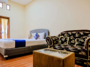 Hotel Tlogorejo 2 by OYO Rooms