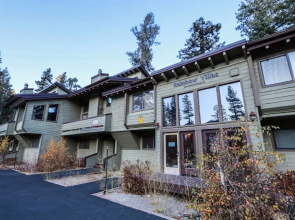 Rainbow S 4 3 Bedroom Condo by RedAwning