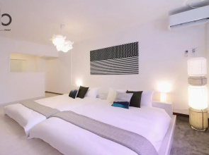 Spacious 2 bedroom Japanese Apt for 10 ppl 401