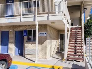 Motel 6 – Colorado Springs, CO – South/Metro Area