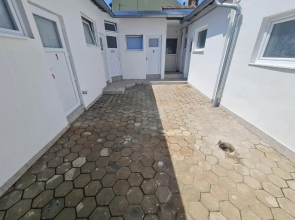 Budget Apartment LeLo Center1