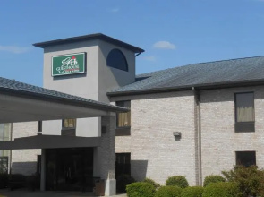 GuestHouse Inn & Suites Grayson