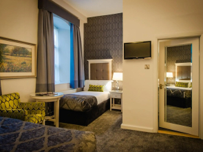 Isaacs Hotel Cork City