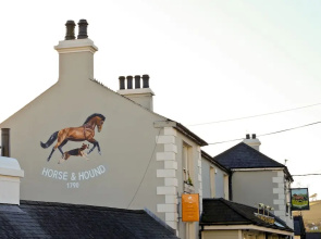 The Horse & Hound