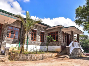 Grand peak tea garden hotel