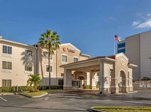 Comfort Suites Downtown