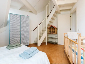 Fairytale Holiday Home With a Lovely Playing Field