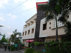 The Cherry Homes Hotel and Residence