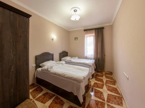 Tsaghkadzor Inn Hotel