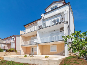 Nice Apartment in Novi Vinodolski With Wifi and 1 Bedrooms
