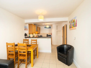 Westbeach Holiday Apartments