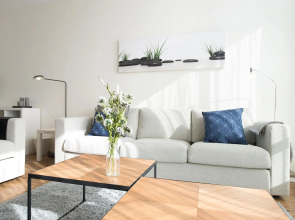 Modern Apartment Near the Beach