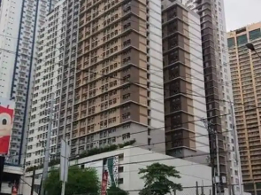 Pioneer Woodlands Condominium