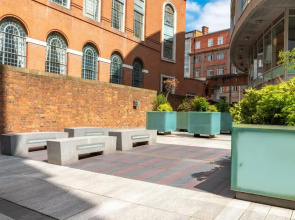 Luxury City Centre Apartment - Family Friendly