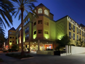 Desert Palms Hotel & Suites