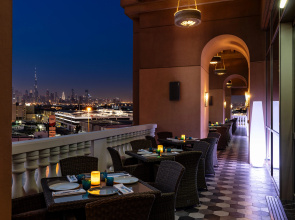 Sheraton Mall of the Emirates Hotel, Dubai