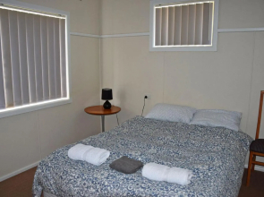 Clarkes Flat 3