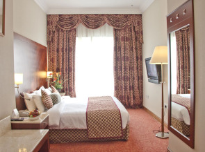 Отель Regent Palace Hotel