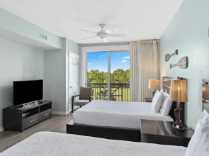 Studio Condo in Luxe Sandestin Resort w/ Balcony, Pool, + Walk to Baytowne Wharf