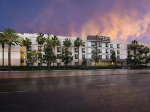 Courtyard by Marriott Santa Ana Orange County