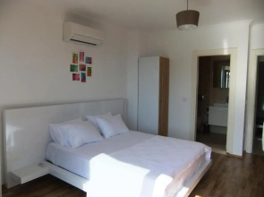 The Townhouse Apartment