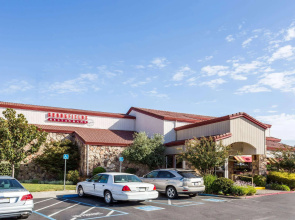Super 8 Sacramento