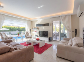 Villa Nirvana Large Private Pool A C Wifi Car Not Required Eco-friendly - 2832