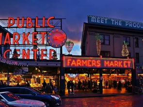 1 Location 2BR Across From Space Needle -vr1