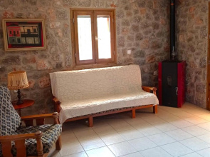 Traditional apartment in Galaxidi with terrace
