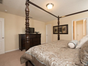 Cypress Pointe 1026 - Five Bedroom Villa with Private Pool