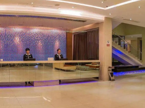Yijin Business Hotel