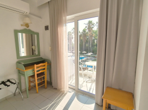 Andromeda Hotel Apartments