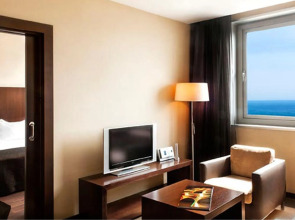 Отель Leonardo Royal Barcelona Forum