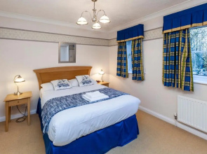 Churchill Way Suite