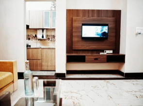 Yellow Leaf Rishikesh