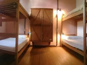 Frida Casa Hostel