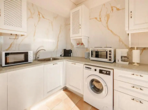 Golden Tiara Apartment