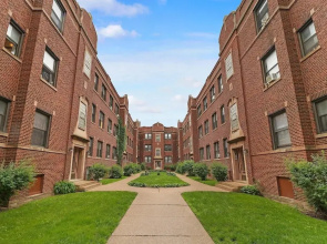 2BR Getaway - Touhy 3S