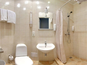 Невский просп., 105