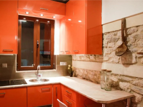 Antique Red Luxury Suite 75 sqm