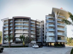 Chic Condo Karon