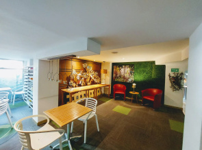 Viaggio Teleport Suites
