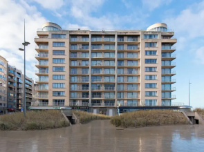 Apartment in Middelkerke With Stunning Views