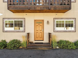 Bavarian Mountain Suite 2 Bedroom Condo by NW Comfy Cabins by RedAwning