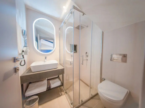 The Palm Bosphorus Hotel